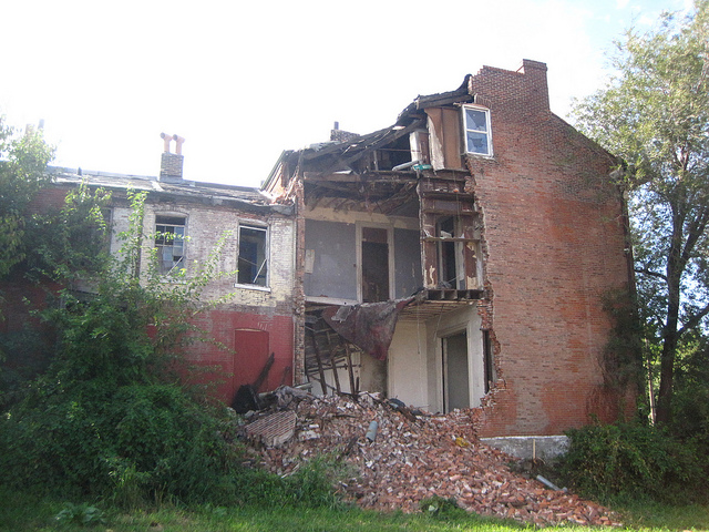 Collapsing House, Decaying Building in St. Louis